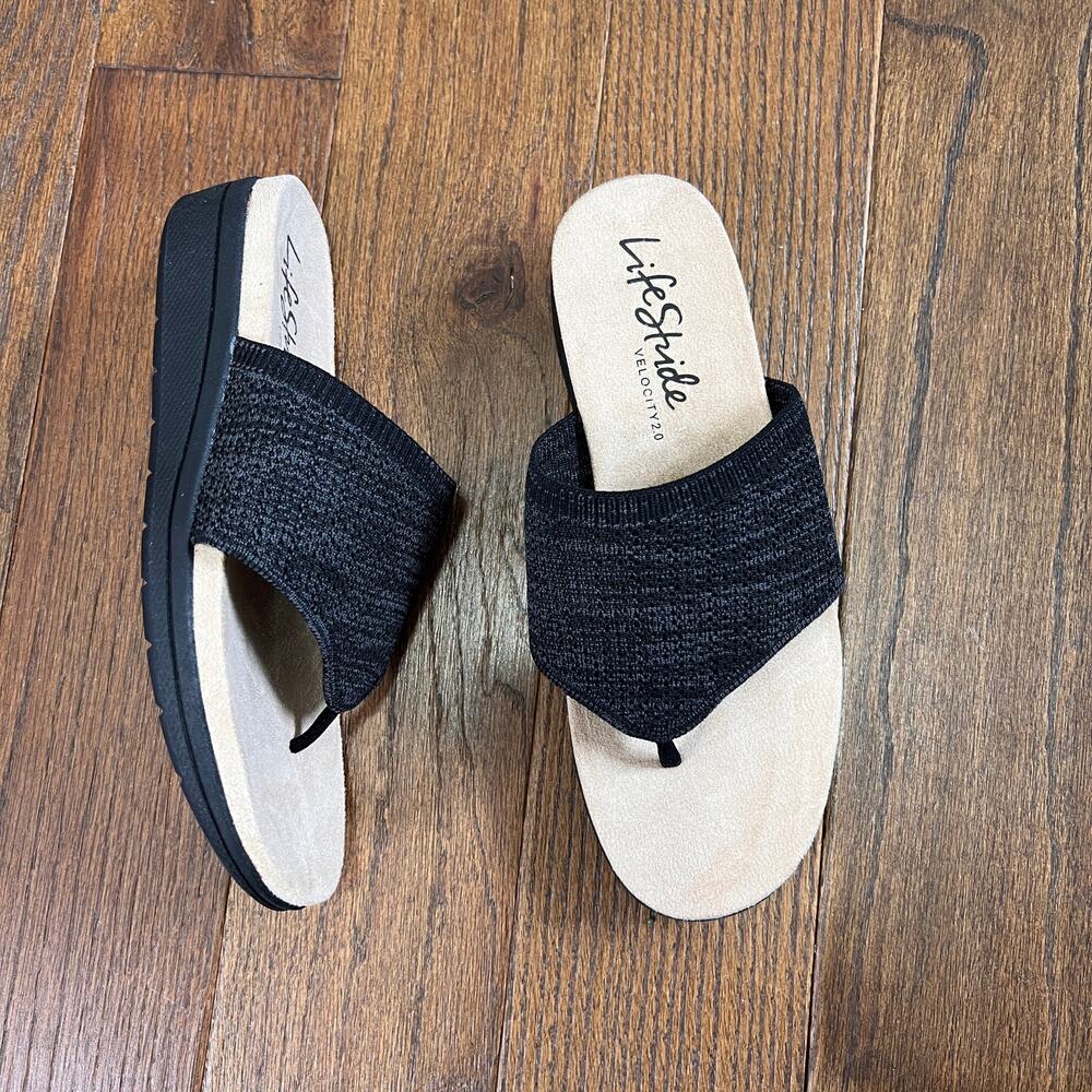 Life Stride Womens Size 6.5 Poolside Gray Flat Slip On Thong Sandal